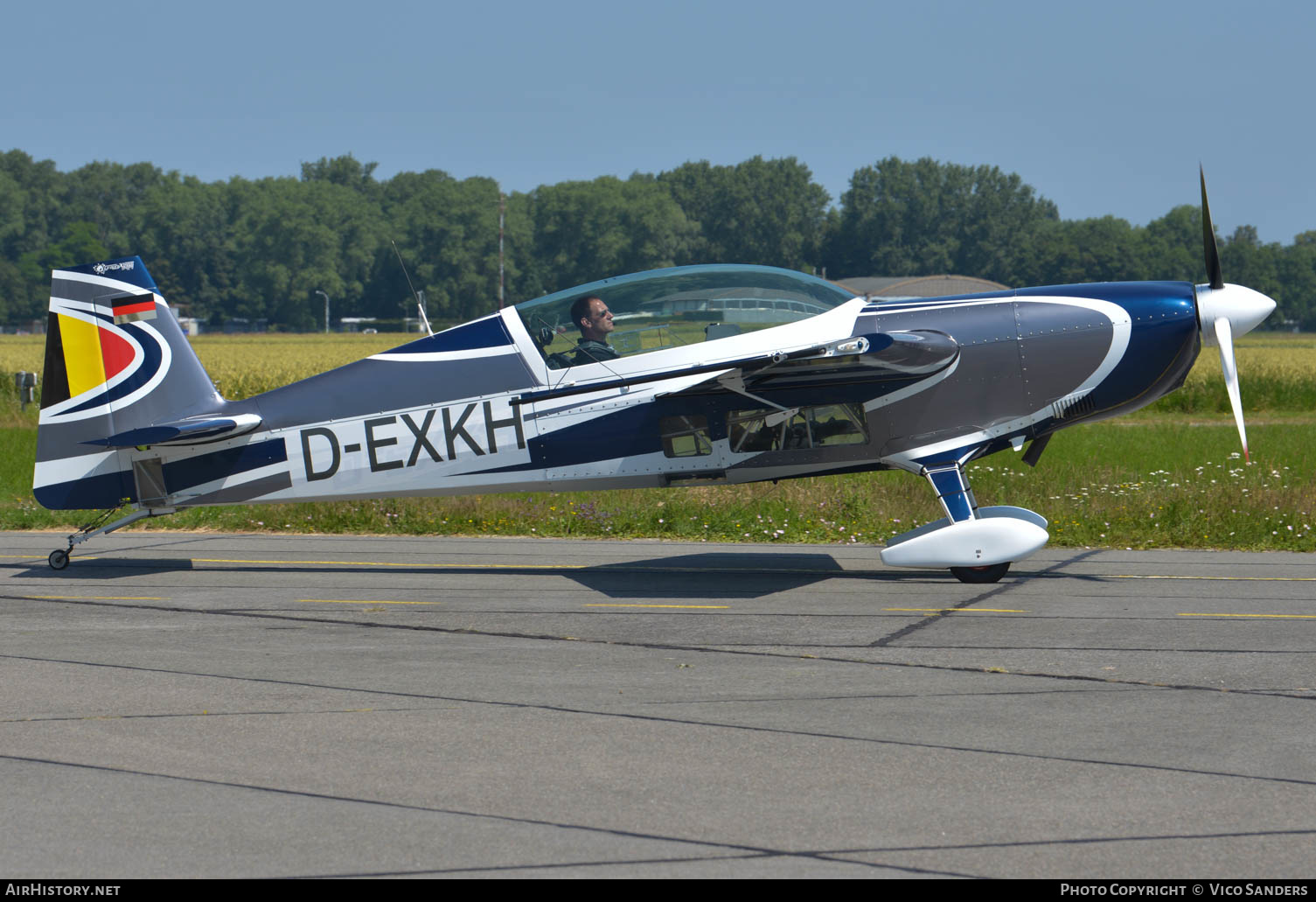 Aircraft Photo of D-EXKH | Extra EA-300 | AirHistory.net #661219