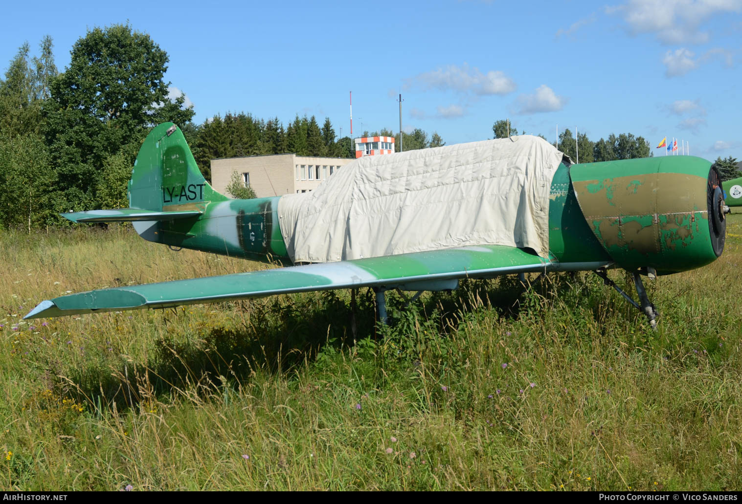 Aircraft Photo of LY-AST | Yakovlev Yak-52 | Lithuania - Air Force | AirHistory.net #661221