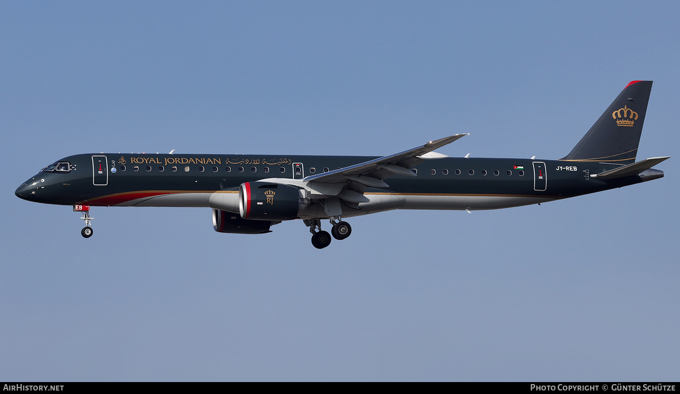 Aircraft Photo of JY-REB | Embraer 195-E2 (ERJ-190-400) | Royal Jordanian Airlines | AirHistory.net #661272