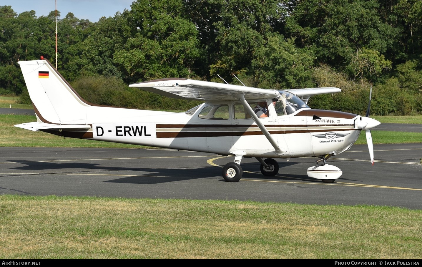 Aircraft Photo of D-ERWL | Cessna 172N Skyhawk II | AirHistory.net #661339