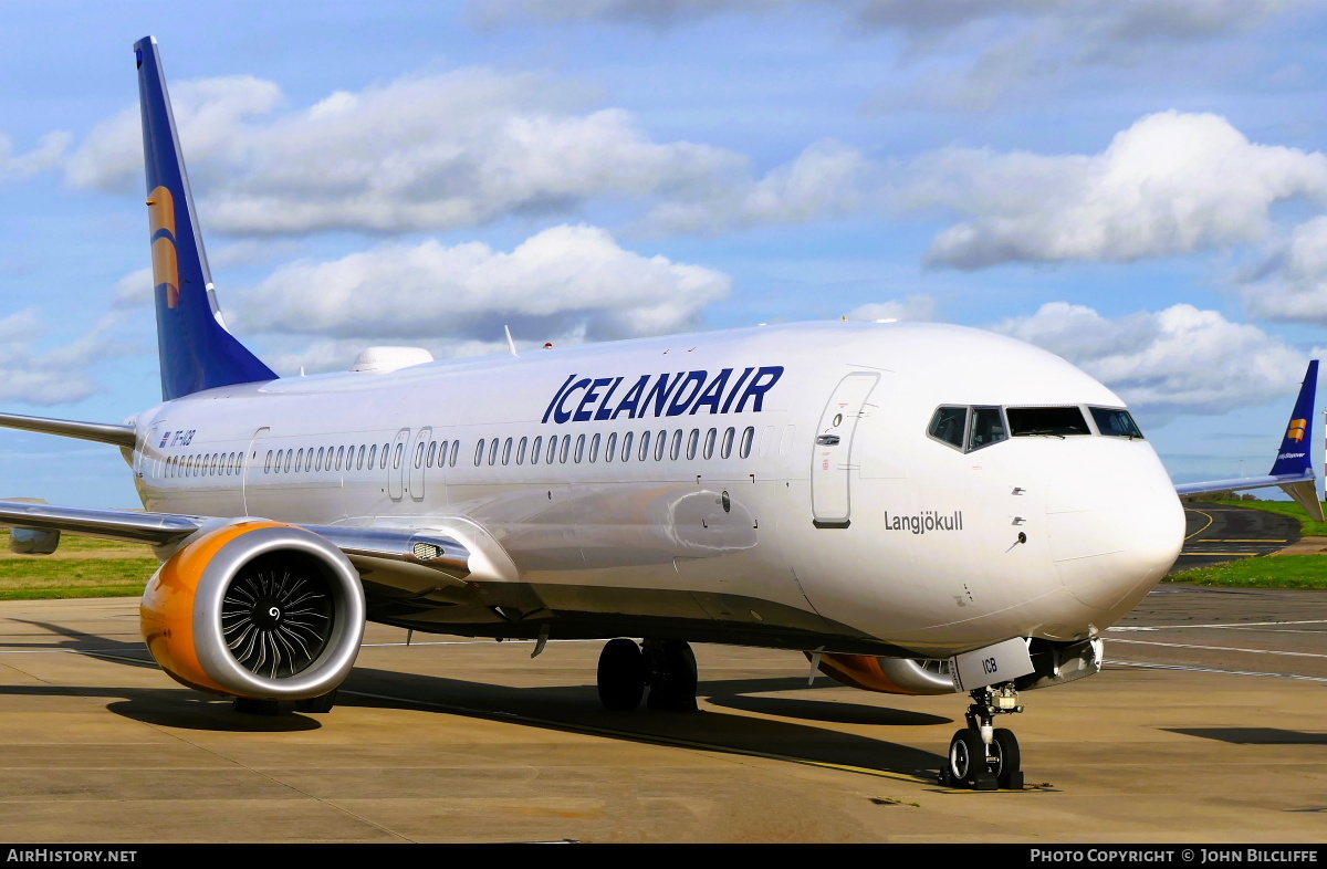 Aircraft Photo of TF-ICB | Boeing 737-9 Max 9 | Icelandair | AirHistory.net #661379