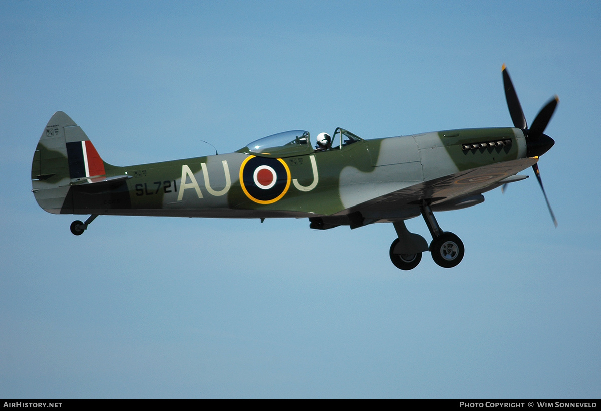 Aircraft Photo of C-GCBZ / SL721 | Supermarine 361 Spitfire LF XVIe | UK - Air Force | AirHistory.net #661551