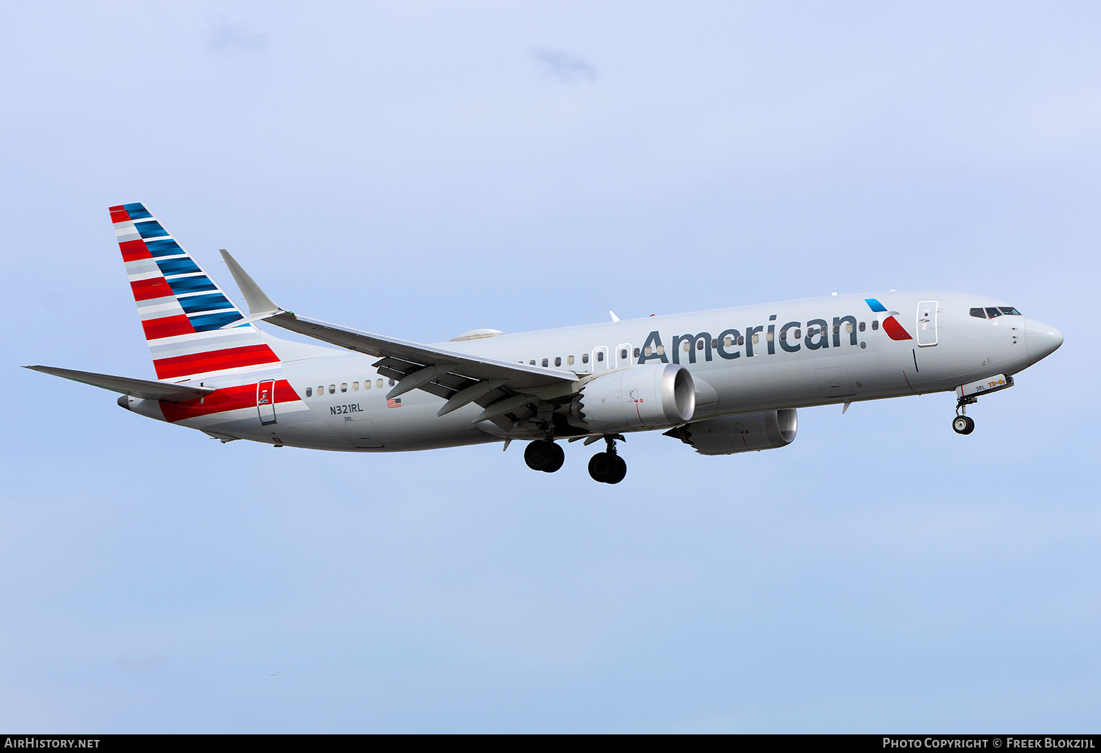 Aircraft Photo of N321RL | Boeing 737-8 Max 8 | American Airlines | AirHistory.net #661556