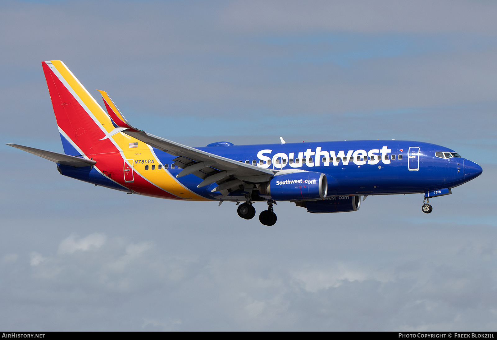 Aircraft Photo of N7858A | Boeing 737-79P | Southwest Airlines | AirHistory.net #661564