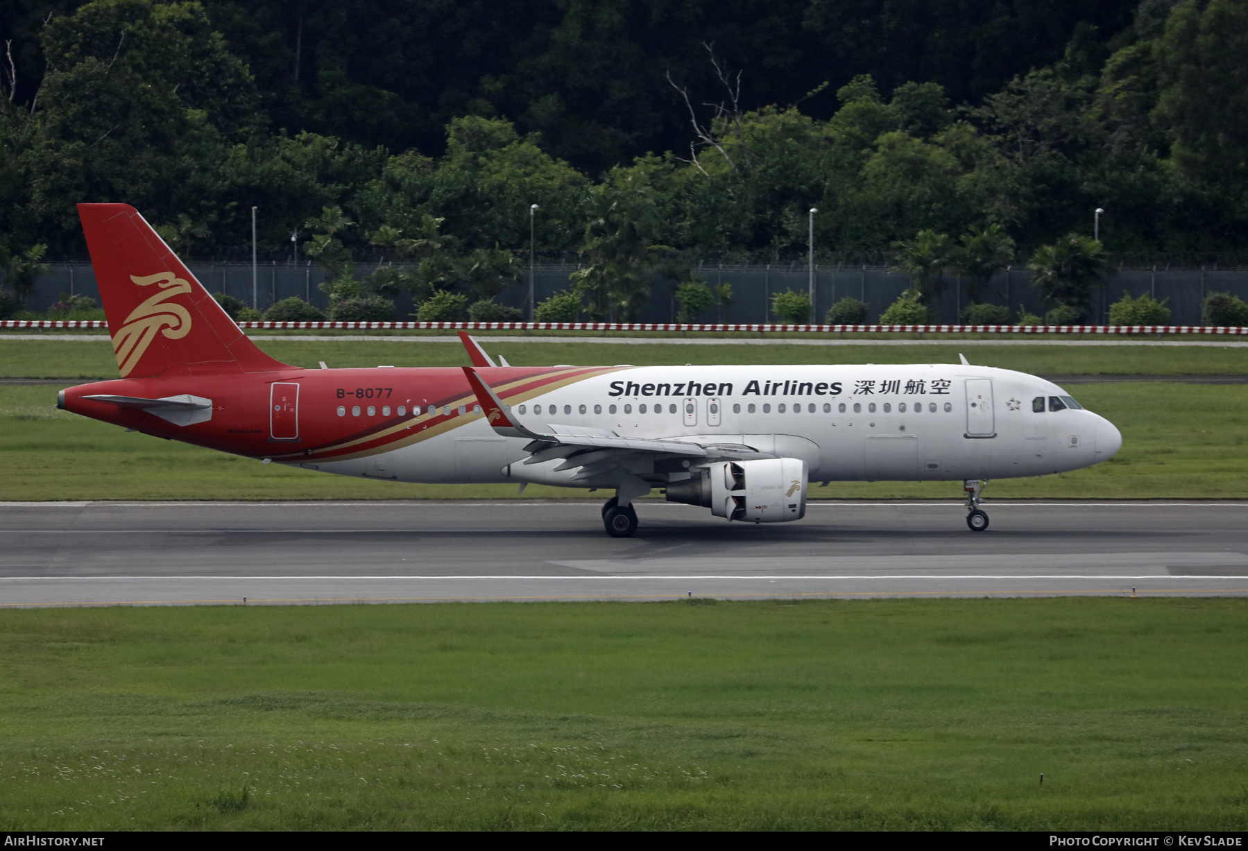 Aircraft Photo of B-8077 | Airbus A320-214 | Shenzhen Airlines | AirHistory.net #661605