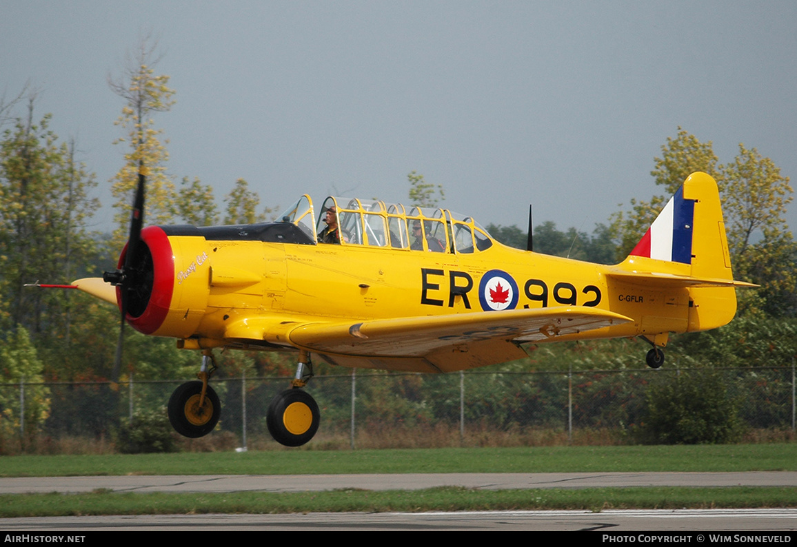 Aircraft Photo of C-GFLR / ER992 | North American AT-16 Harvard IIB | Canada - Air Force | AirHistory.net #661616