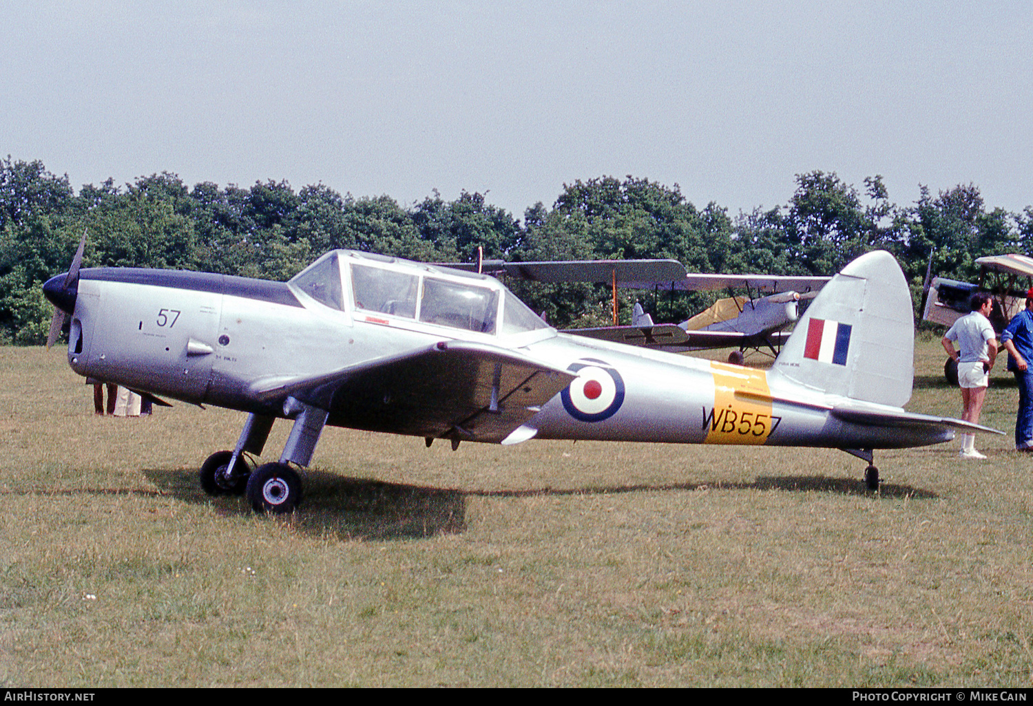 Aircraft Photo of WB557 | De Havilland Canada DHC-1 Chipmunk Mk22 | UK - Air Force | AirHistory.net #661643