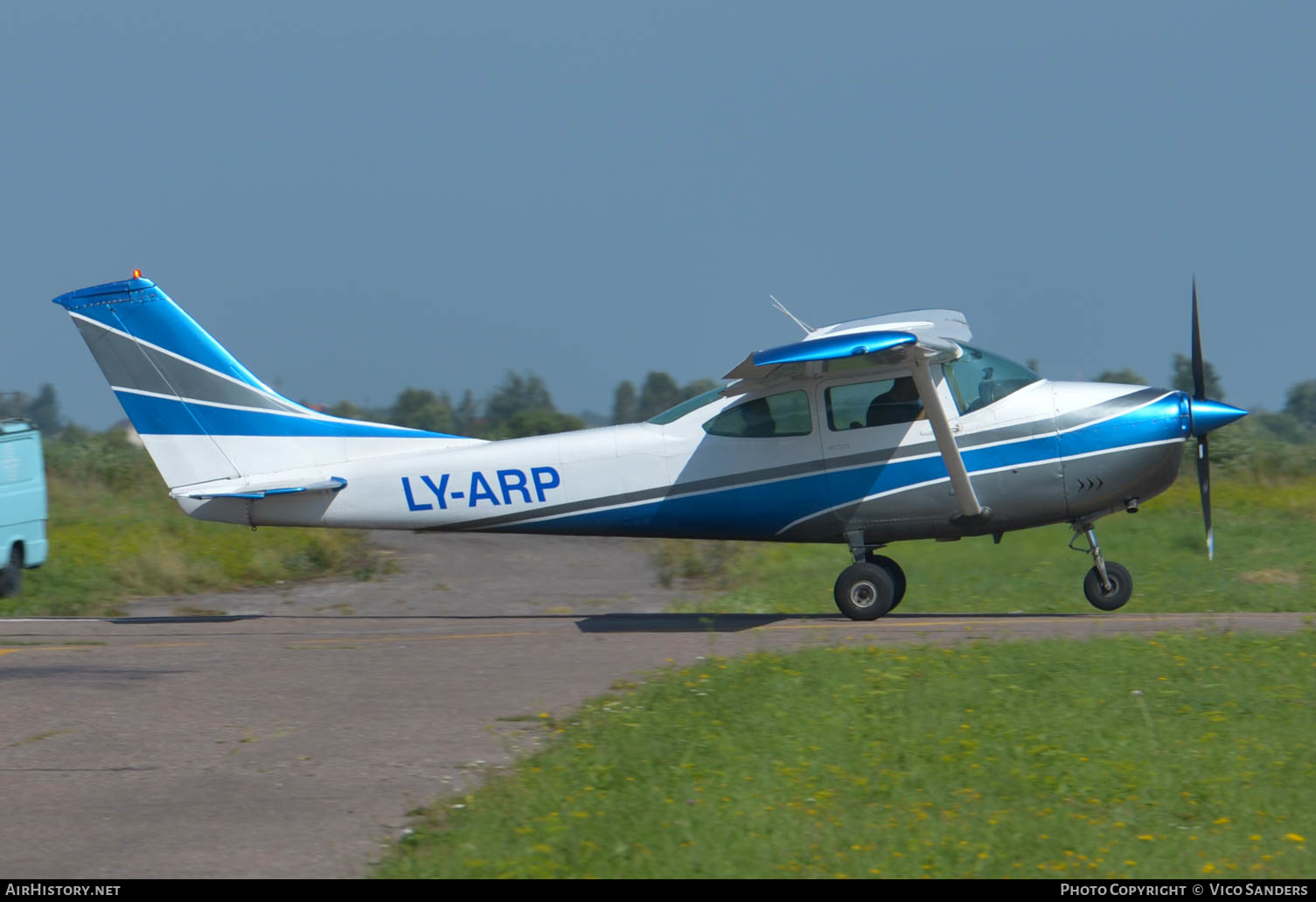 Aircraft Photo of LY-ARP | Cessna 182K | AirHistory.net #661718