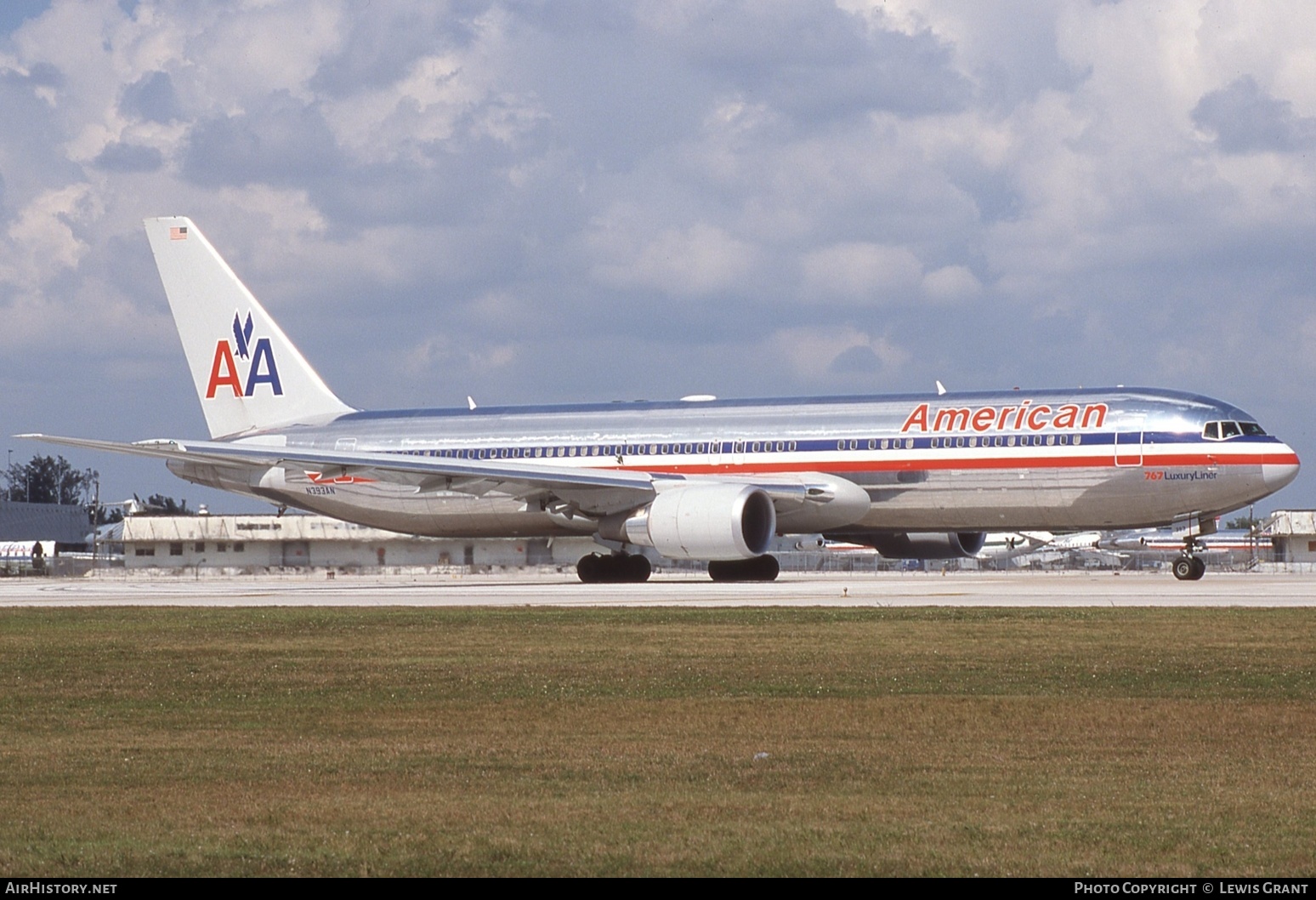 Aircraft Photo of N393AN | Boeing 767-323/ER | American Airlines | AirHistory.net #661803