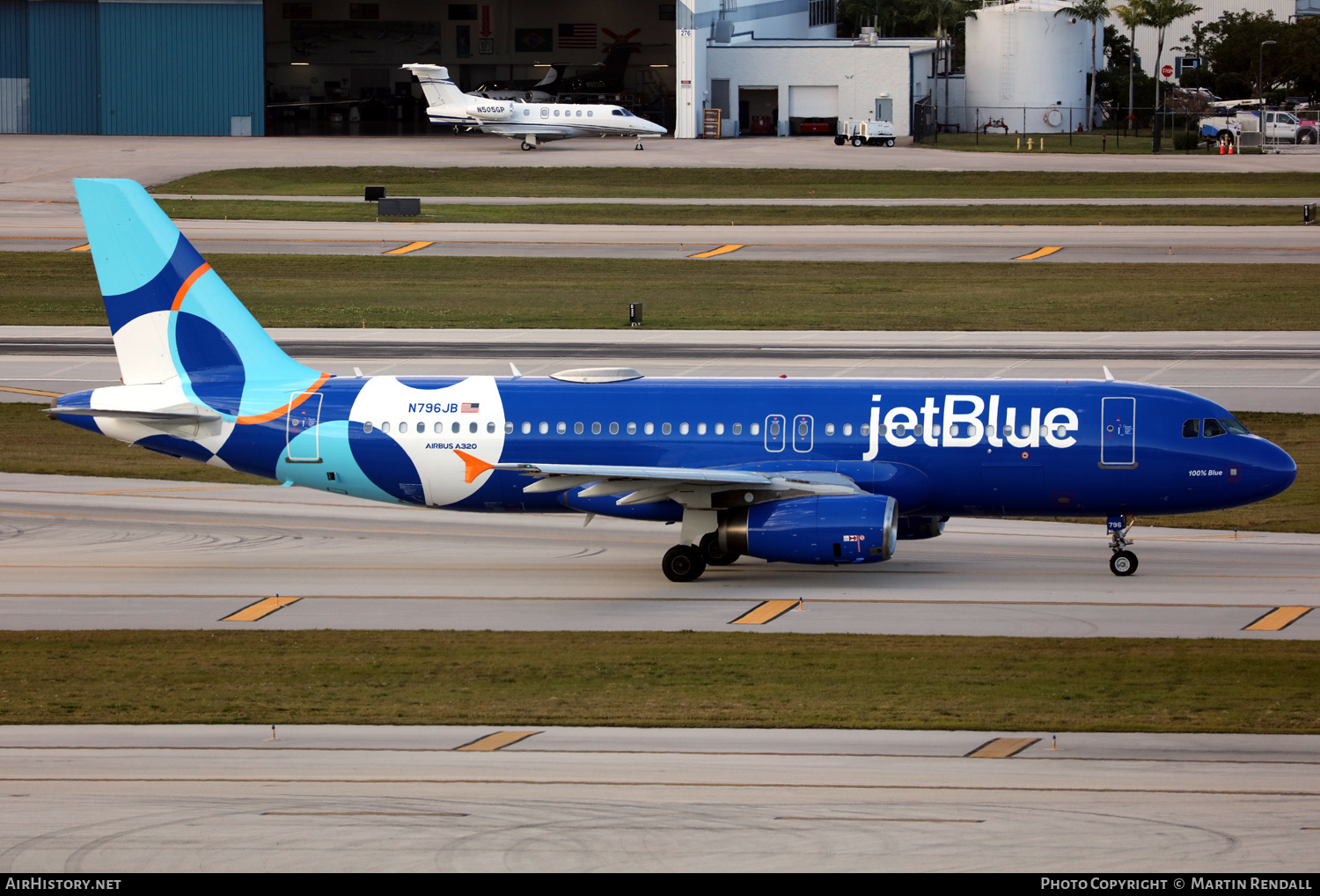 Aircraft Photo of N796JB | Airbus A320-232 | JetBlue Airways | AirHistory.net #661870
