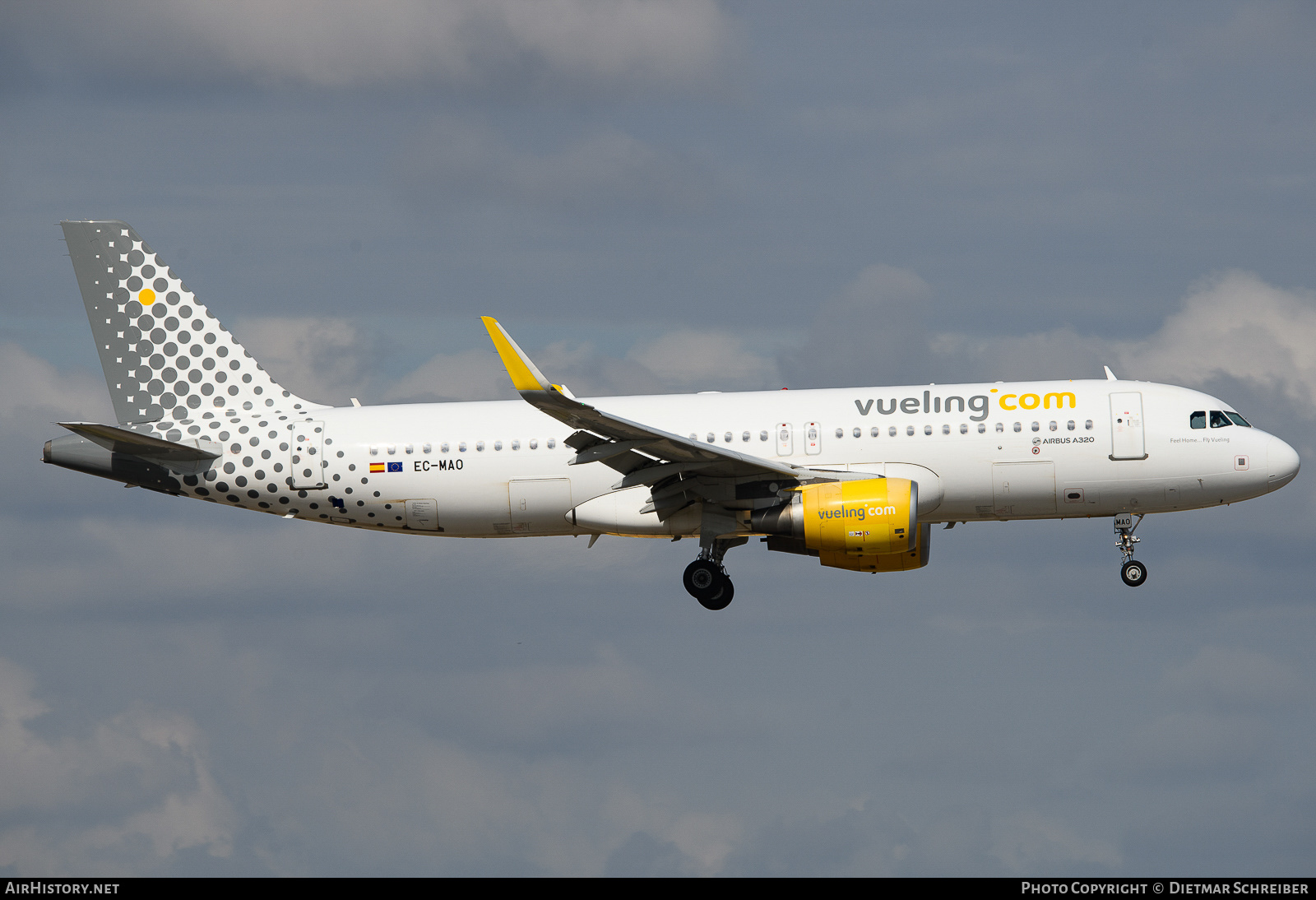 Aircraft Photo of EC-MAO | Airbus A320-214 | Vueling Airlines | AirHistory.net #661901