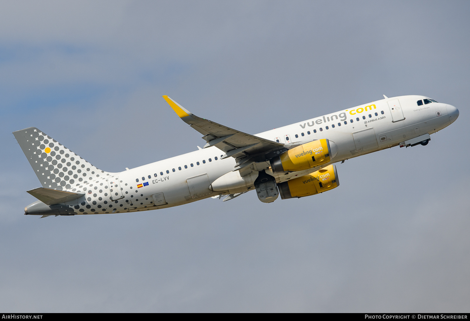Aircraft Photo of EC-LVV | Airbus A320-232 | Vueling Airlines | AirHistory.net #661911