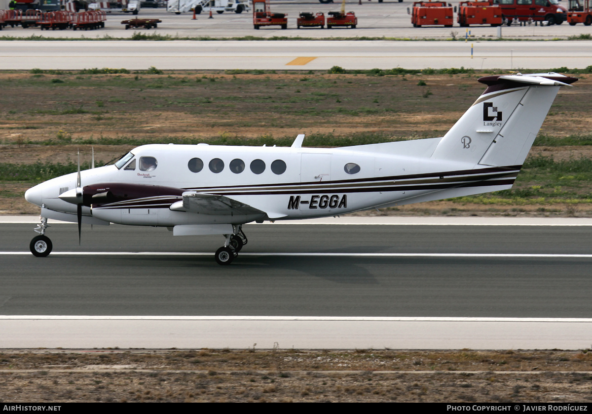 Aircraft Photo of M-EGGA | Raytheon B200 King Air | Langley Aviation | AirHistory.net #661956