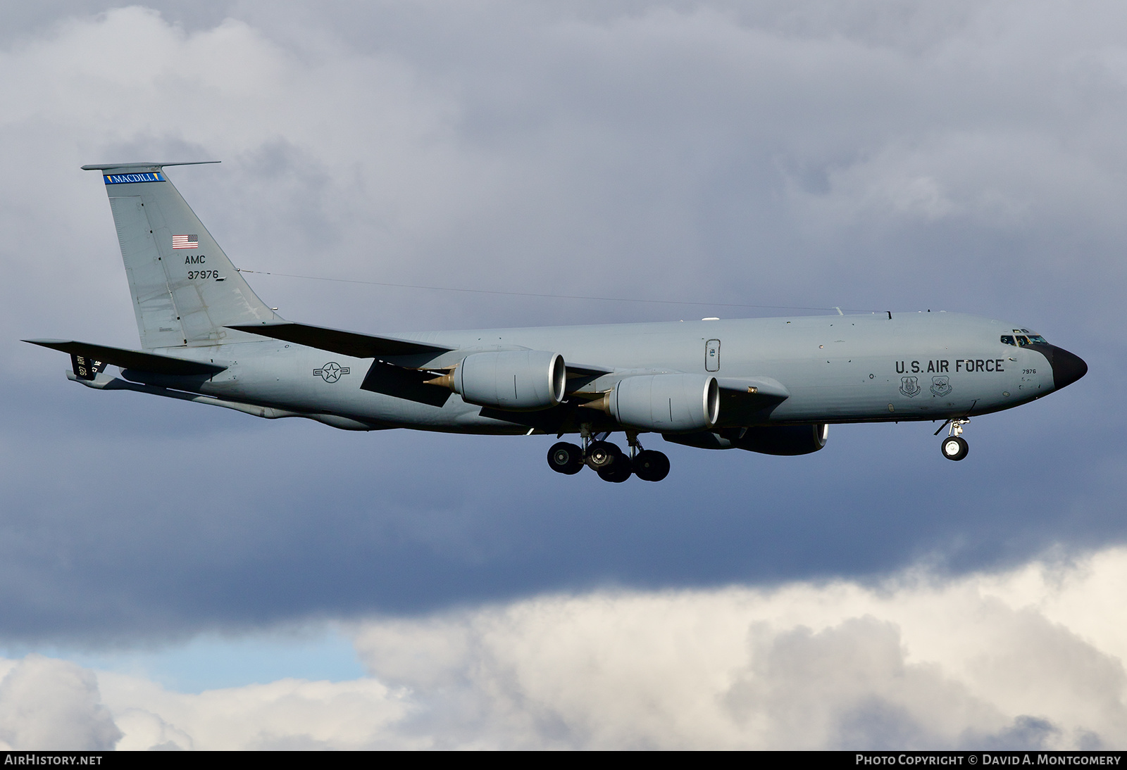 Aircraft Photo of 63-7976 / 37976 | Boeing KC-135R Stratotanker | USA - Air Force | AirHistory.net #662015