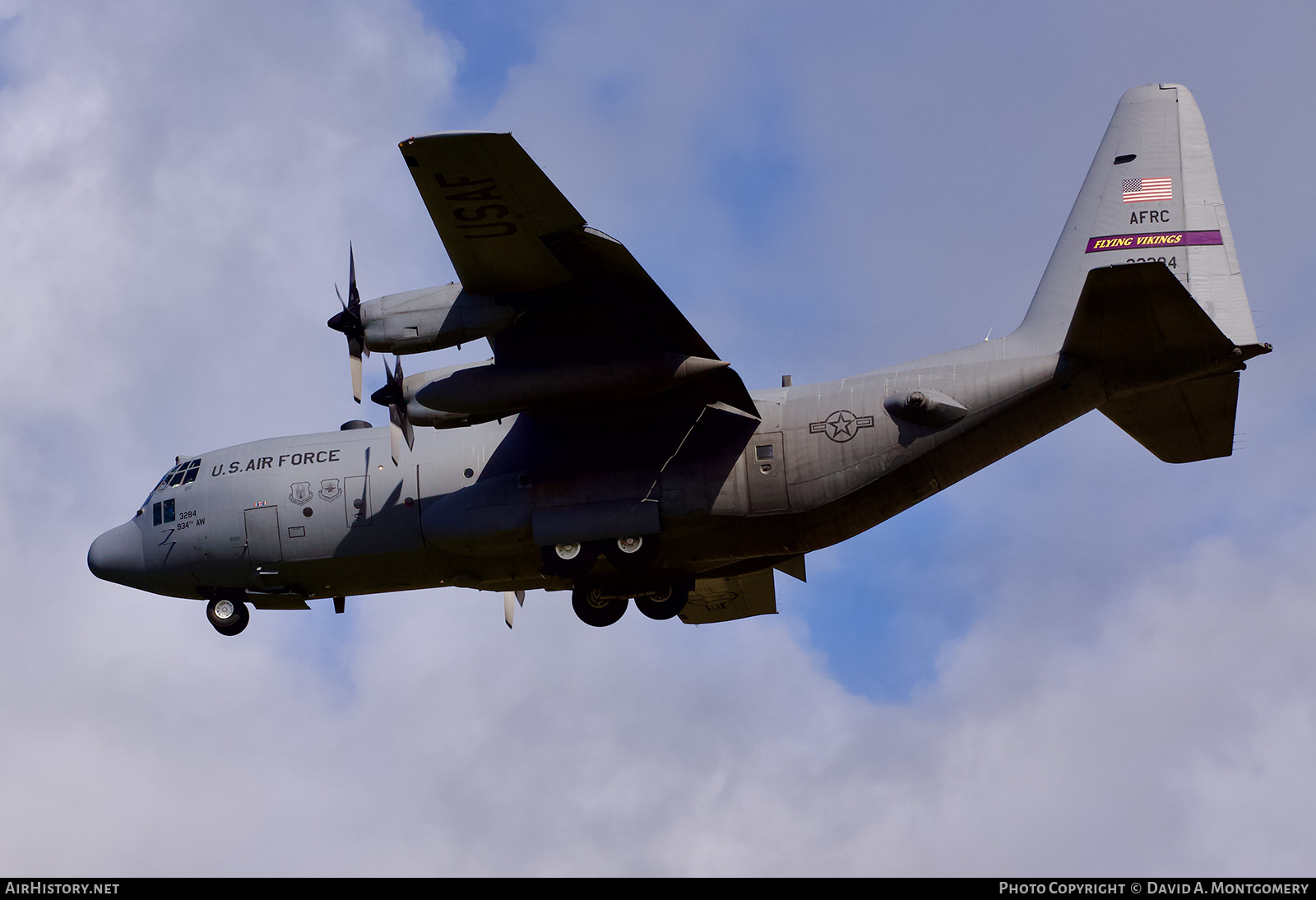 Aircraft Photo of 92-3284 / 23284 | Lockheed C-130H Hercules | USA - Air Force | AirHistory.net #662066