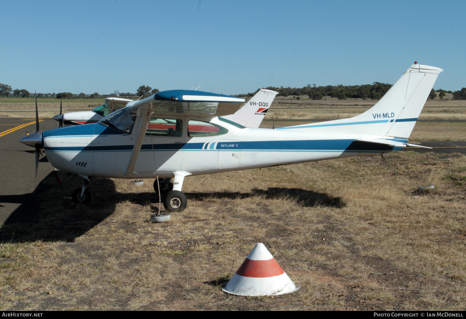 Aircraft Photo of VH-MLD | Cessna 182P Skylane | AirHistory.net #662078