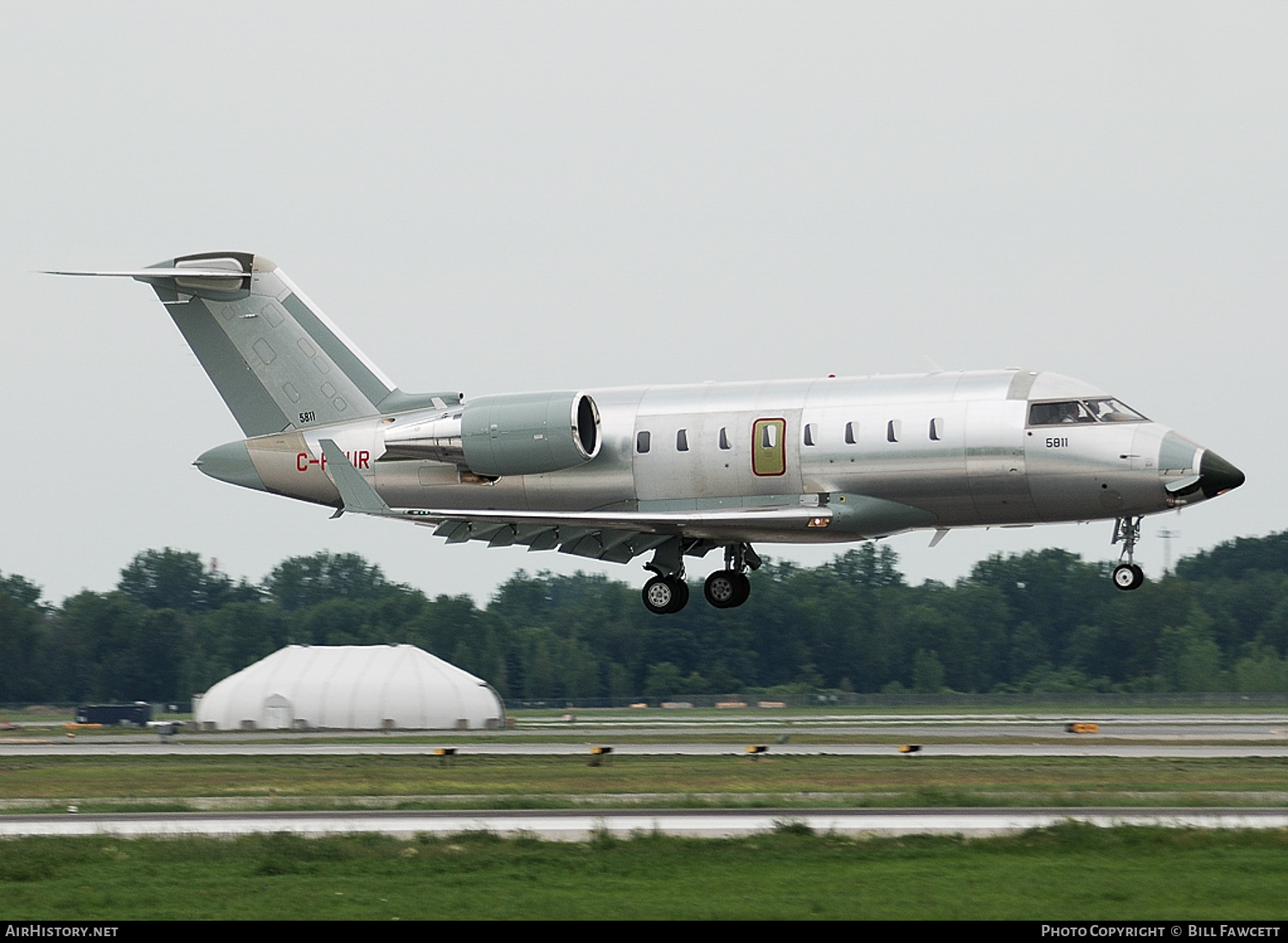 Aircraft Photo of C-FYUR | Bombardier Challenger 605 (CL-600-2B16) | AirHistory.net #662170