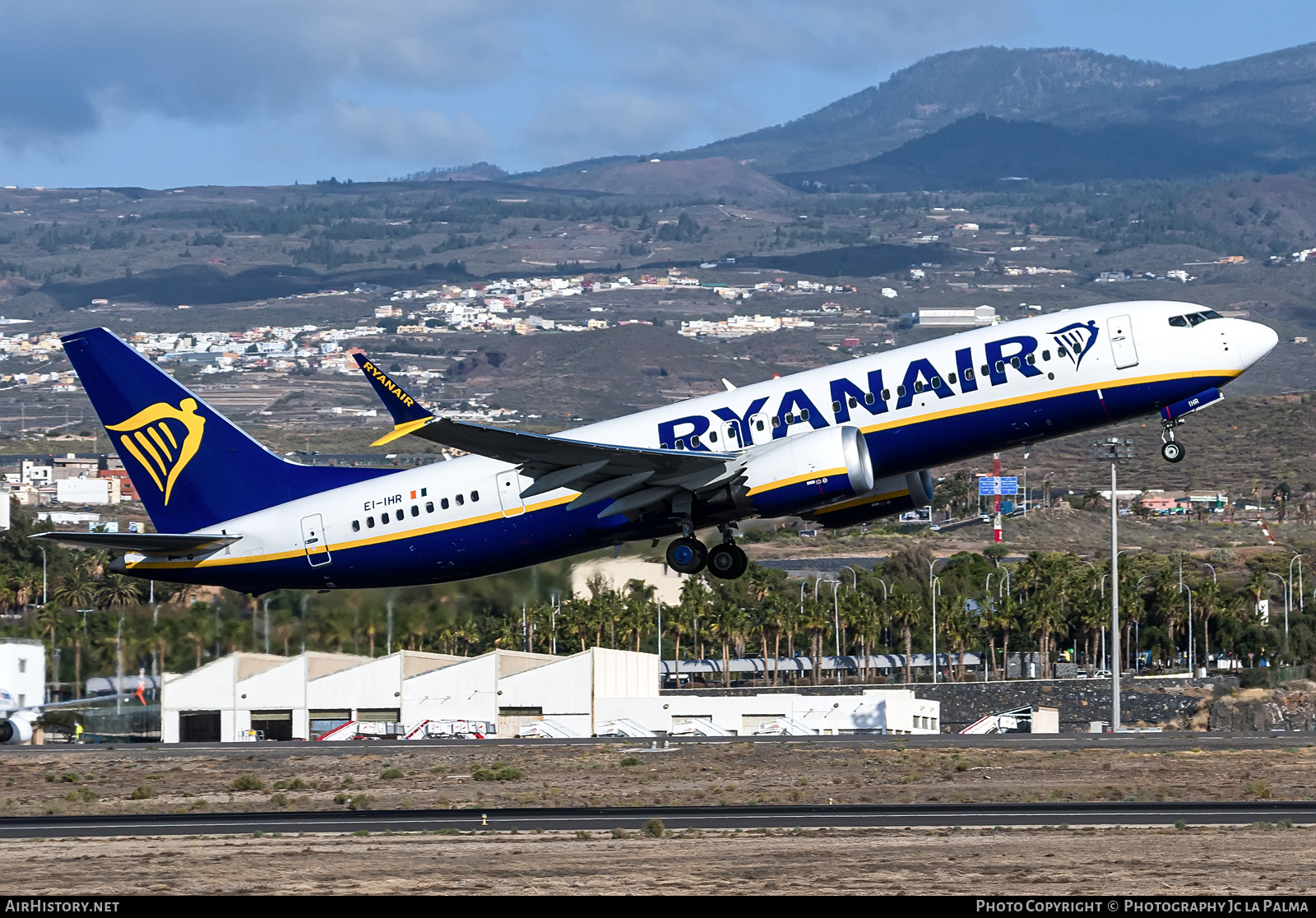 Aircraft Photo of EI-IHR | Boeing 737-8200 Max 200 | Ryanair | AirHistory.net #662185