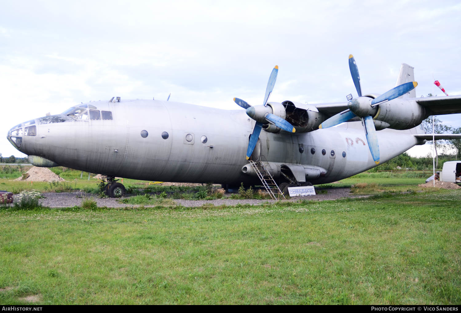 Aircraft Photo of 82 red | Antonov An-12A | Russia - Air Force | AirHistory.net #662187