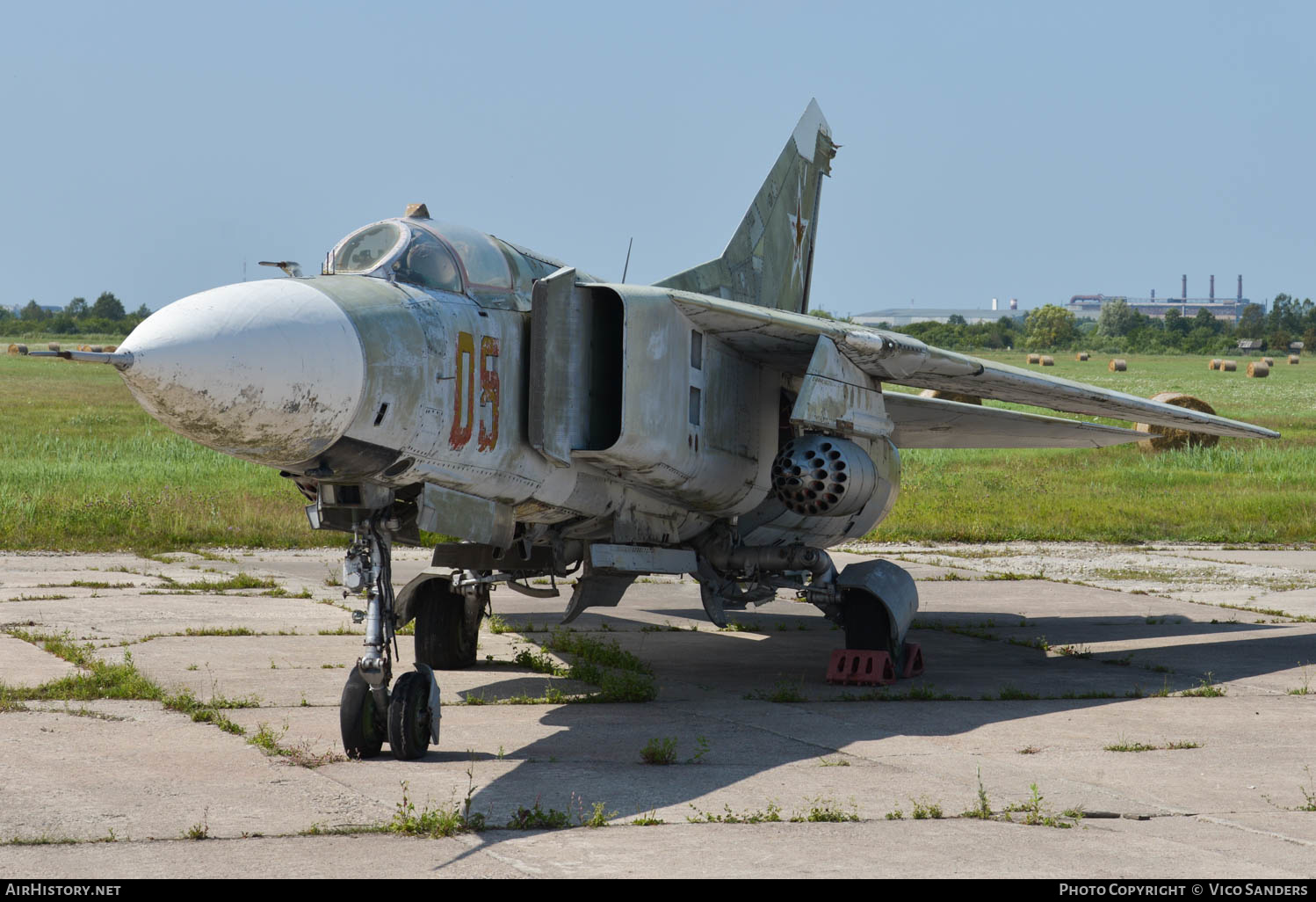 Aircraft Photo of 05 | Mikoyan-Gurevich MiG-23S | Russia - Air Force | AirHistory.net #662213