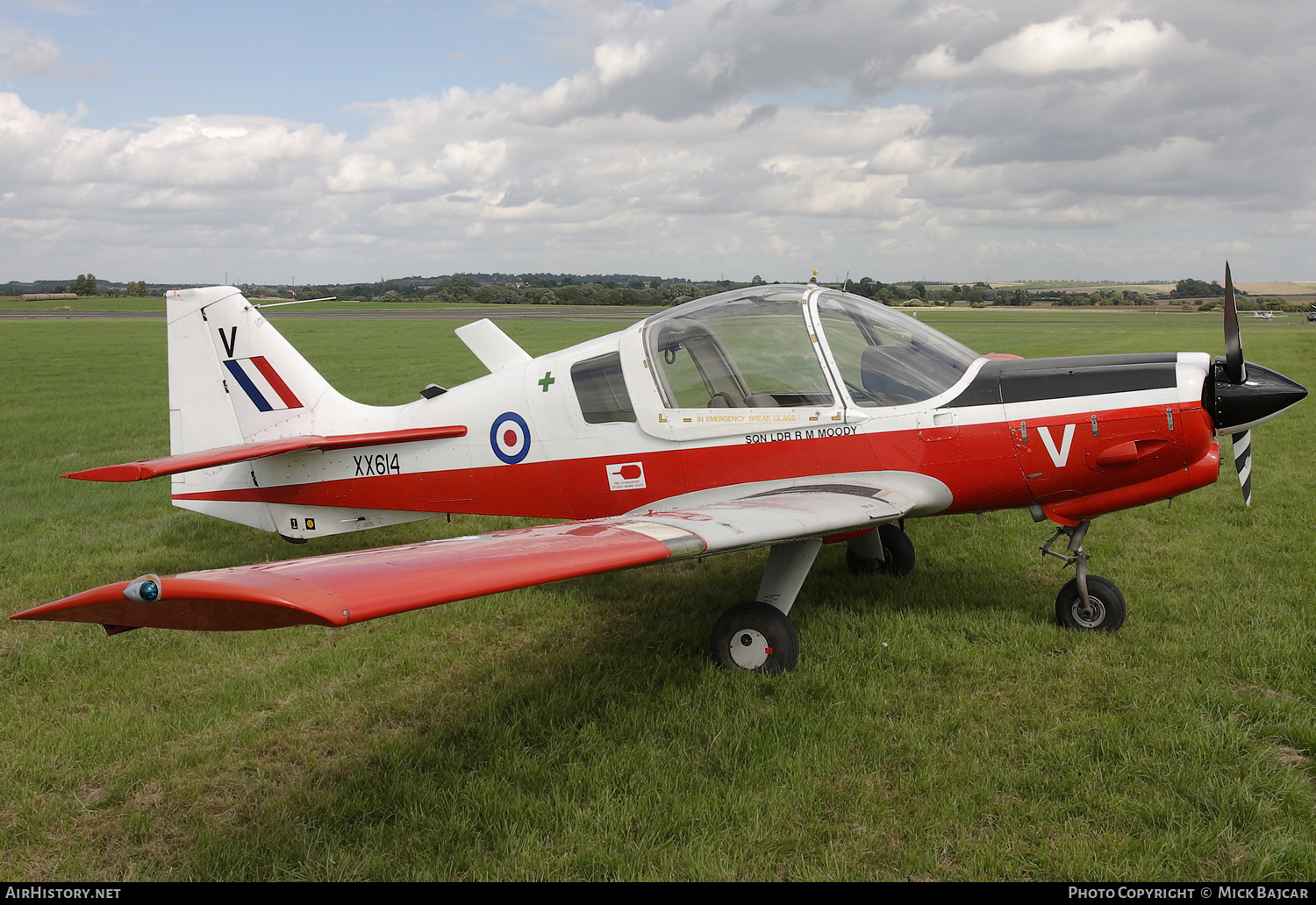 Aircraft Photo of G-GGRR / XX614 | Scottish Aviation Bulldog T1 | UK - Air Force | AirHistory.net #662214
