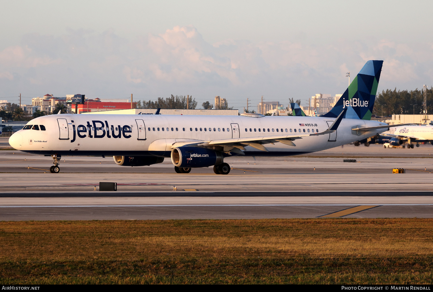Aircraft Photo of N959JB | Airbus A321-231 | JetBlue Airways | AirHistory.net #662252