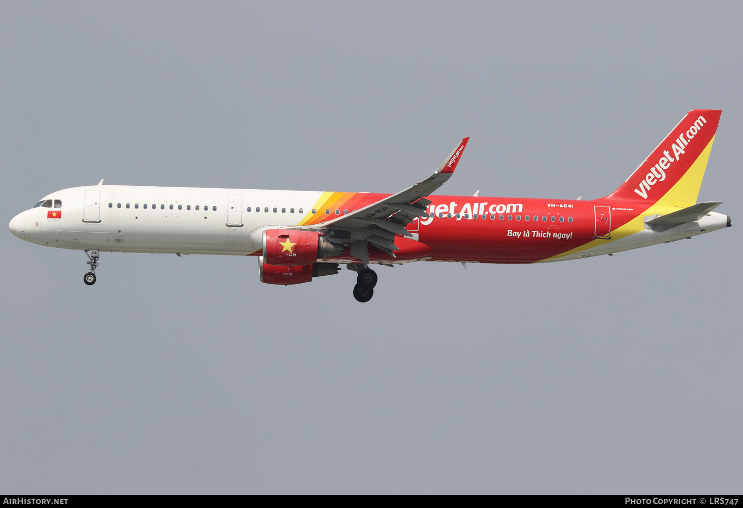 Aircraft Photo of VN-A641 | Airbus A321-211 | VietJet Air | AirHistory.net #662261