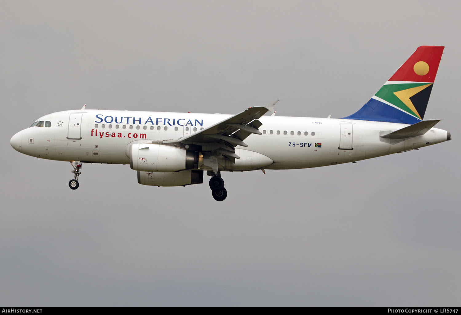 Aircraft Photo of ZS-SFM | Airbus A319-131 | South African Airways | AirHistory.net #662264