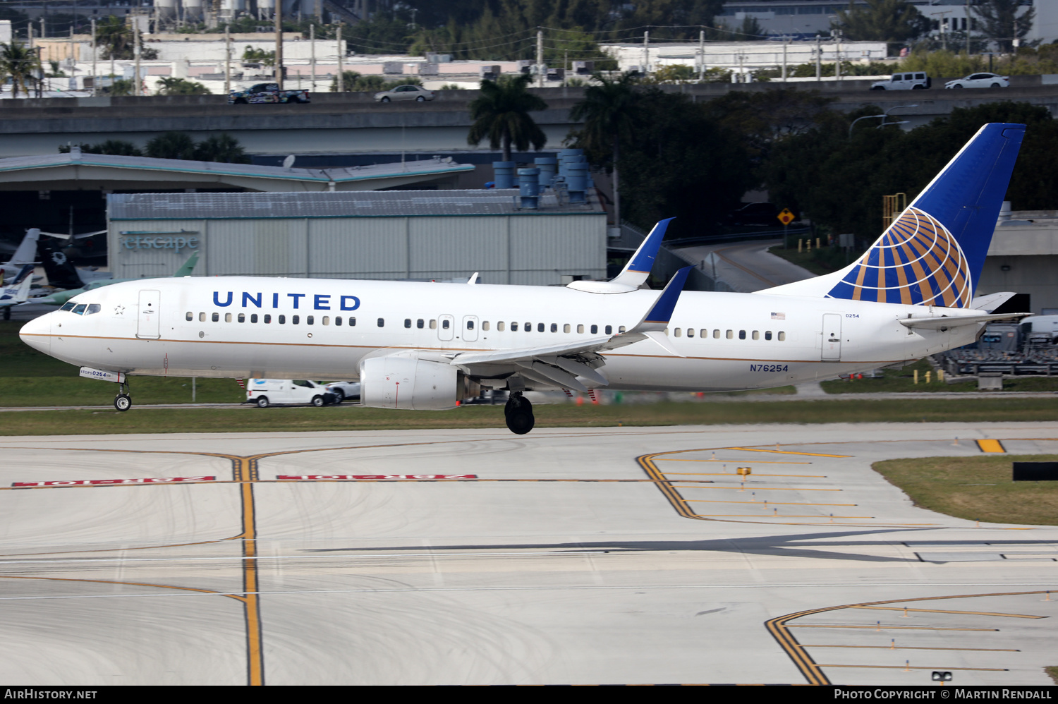 Aircraft Photo of N76254 | Boeing 737-824 | United Airlines | AirHistory.net #662268