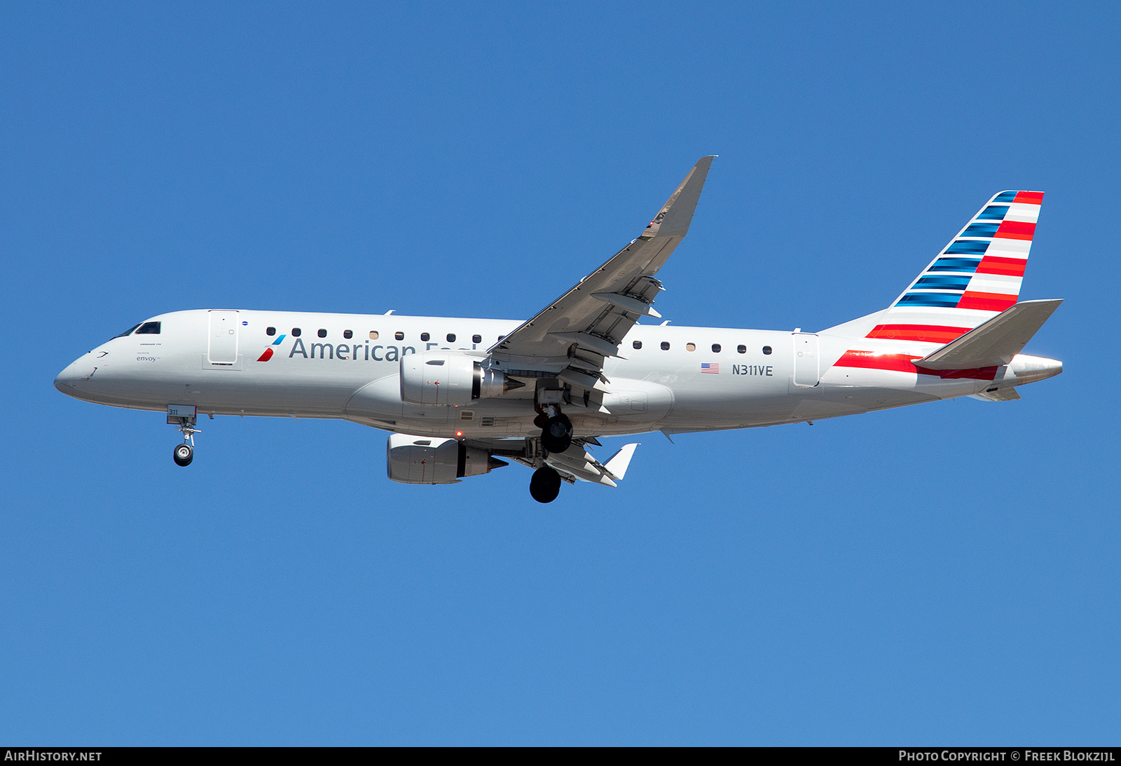 Aircraft Photo of N311VE | Embraer ERJ-175SC (ERJ-170-200SC) | American Eagle | AirHistory.net #662326