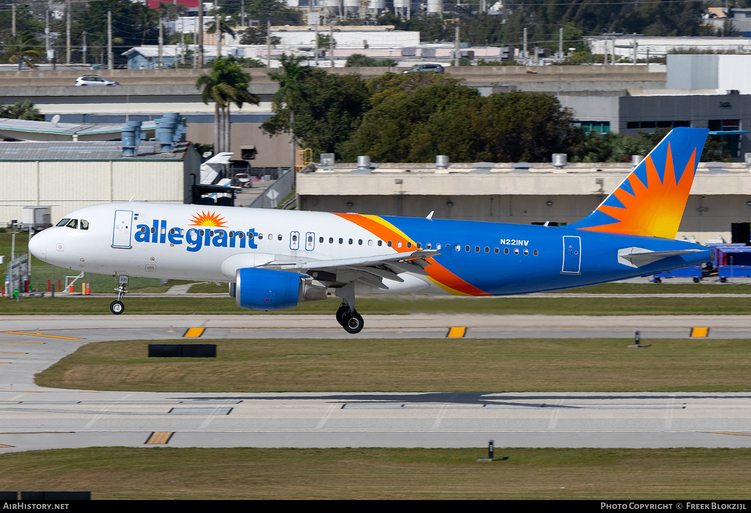 Aircraft Photo of N221NV | Airbus A320-214 | Allegiant Air | AirHistory.net #662350