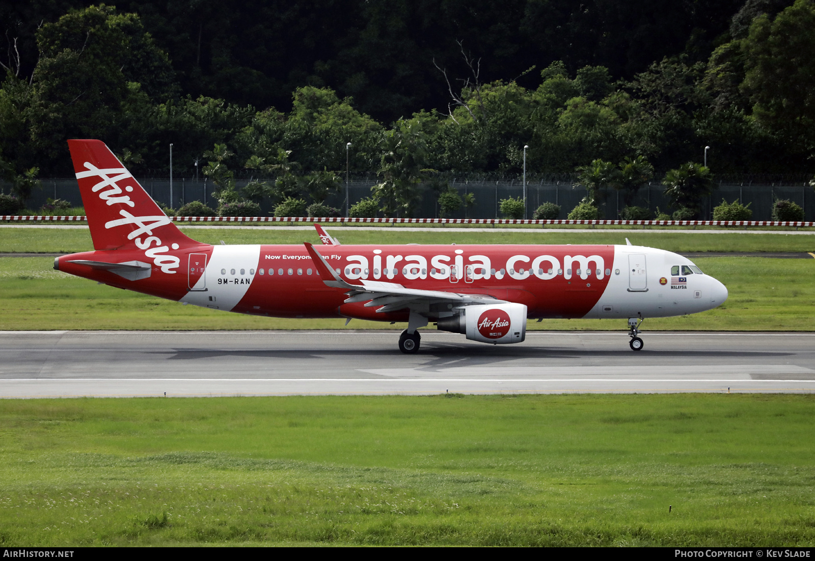 Aircraft Photo of 9M-RAN | Airbus A320-216 | AirAsia | AirHistory.net #662552