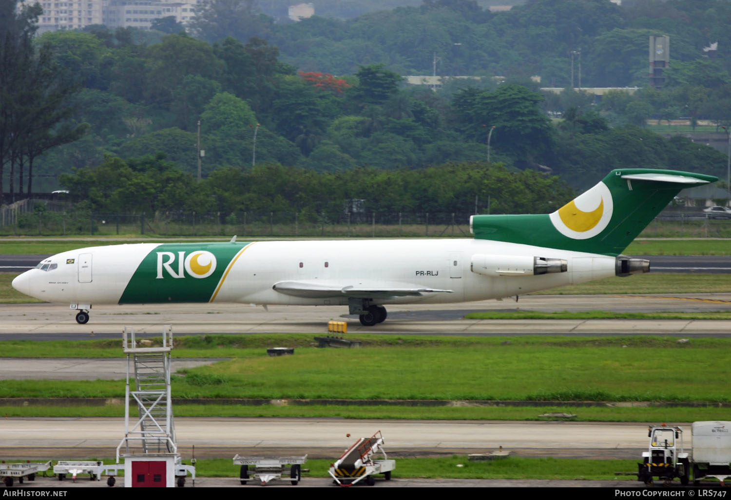 Aircraft Photo of PR-RLJ | Boeing 727-214/Adv(F) | Rio Linhas Aéreas | AirHistory.net #662553