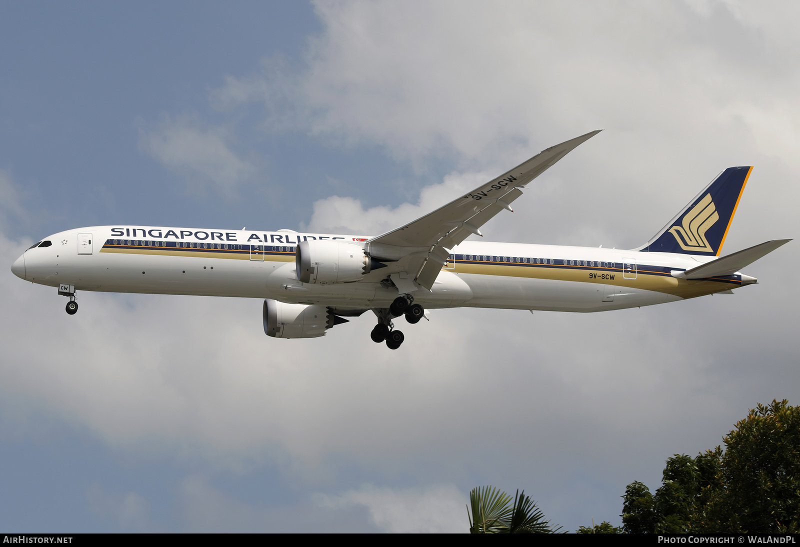 Aircraft Photo of 9V-SCW | Boeing 787-10 Dreamliner | Singapore Airlines | AirHistory.net #662571
