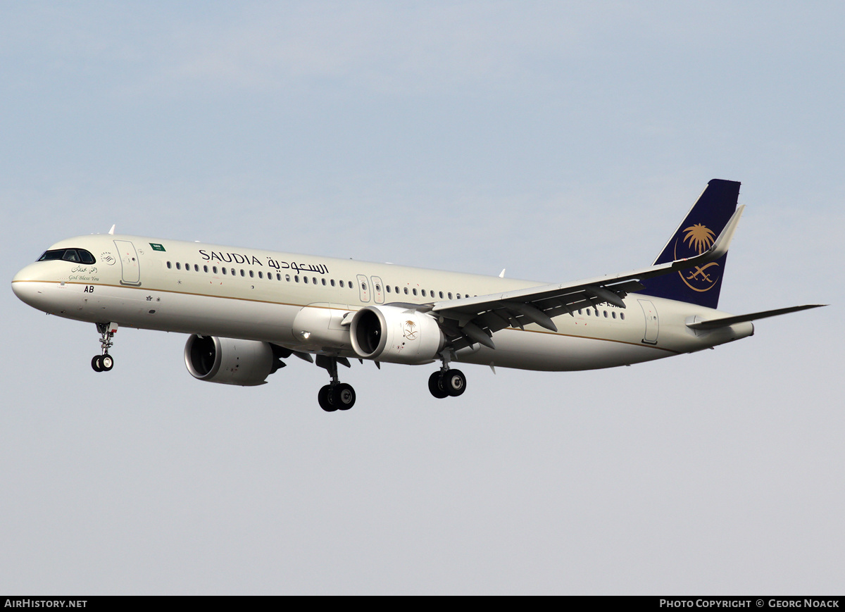 Aircraft Photo of HZ-ASAB | Airbus A321-251NX | Saudia - Saudi Arabian Airlines | AirHistory.net #662596