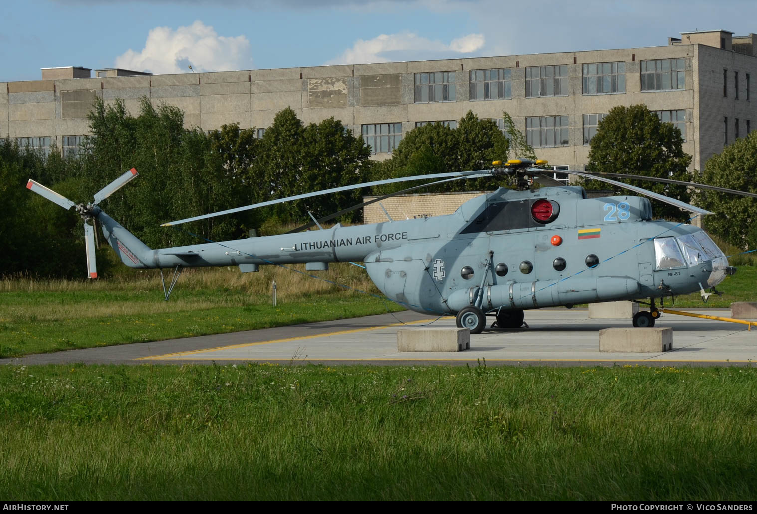 Aircraft Photo of 28 blue | Mil Mi-8T | Lithuania - Air Force | AirHistory.net #662609