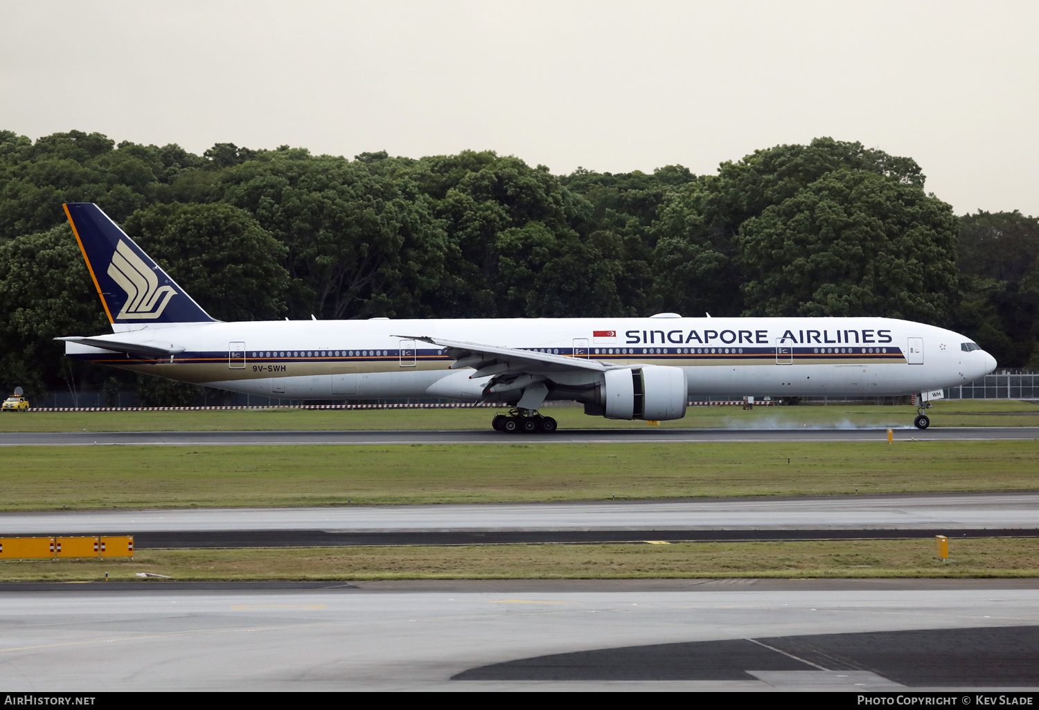 Aircraft Photo of 9V-SWH | Boeing 777-312/ER | Singapore Airlines | AirHistory.net #662626