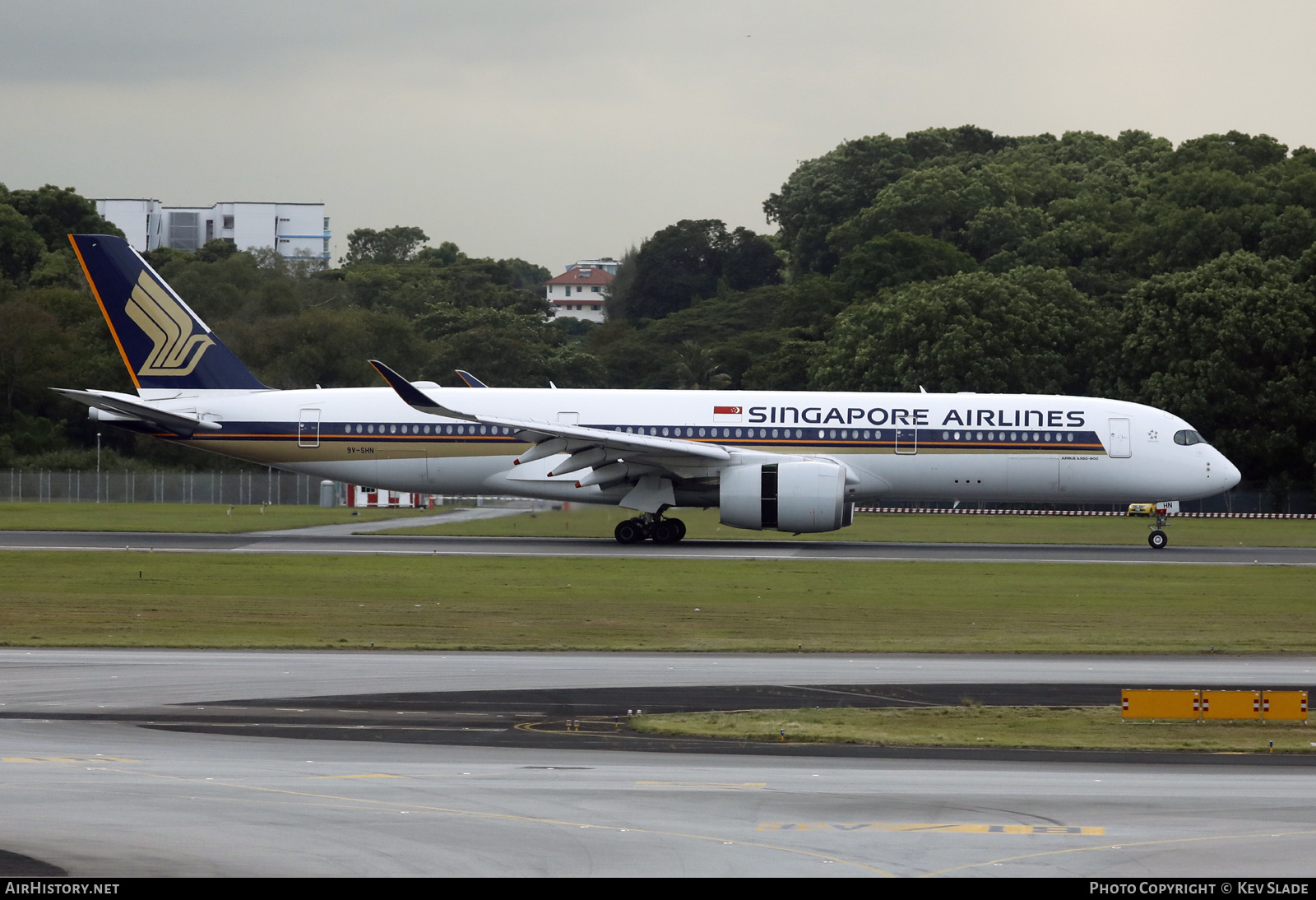 Aircraft Photo of 9V-SHN | Airbus A350-941 | Singapore Airlines | AirHistory.net #662629