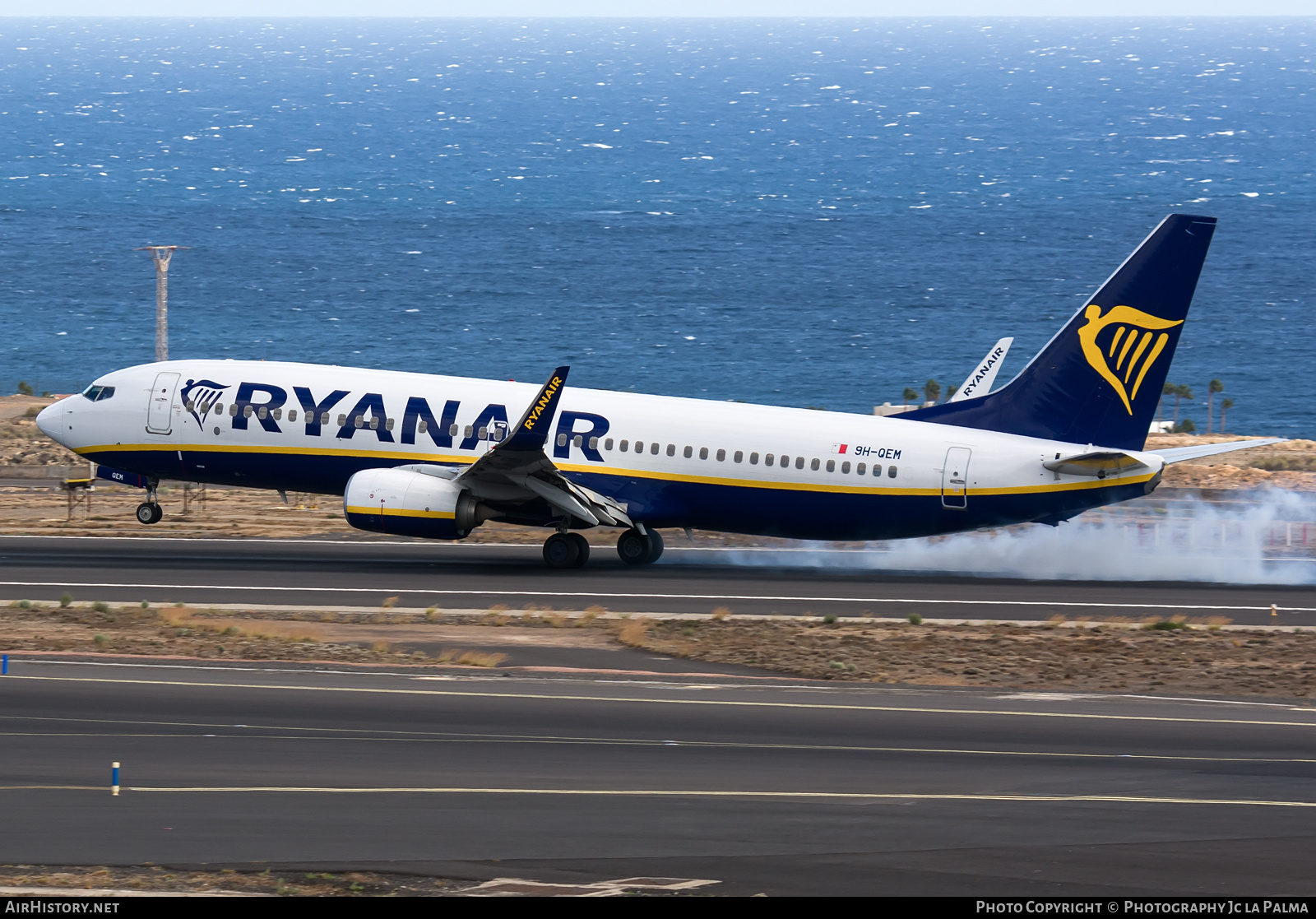 Aircraft Photo of 9H-QEM | Boeing 737-800 | Ryanair | AirHistory.net #662686