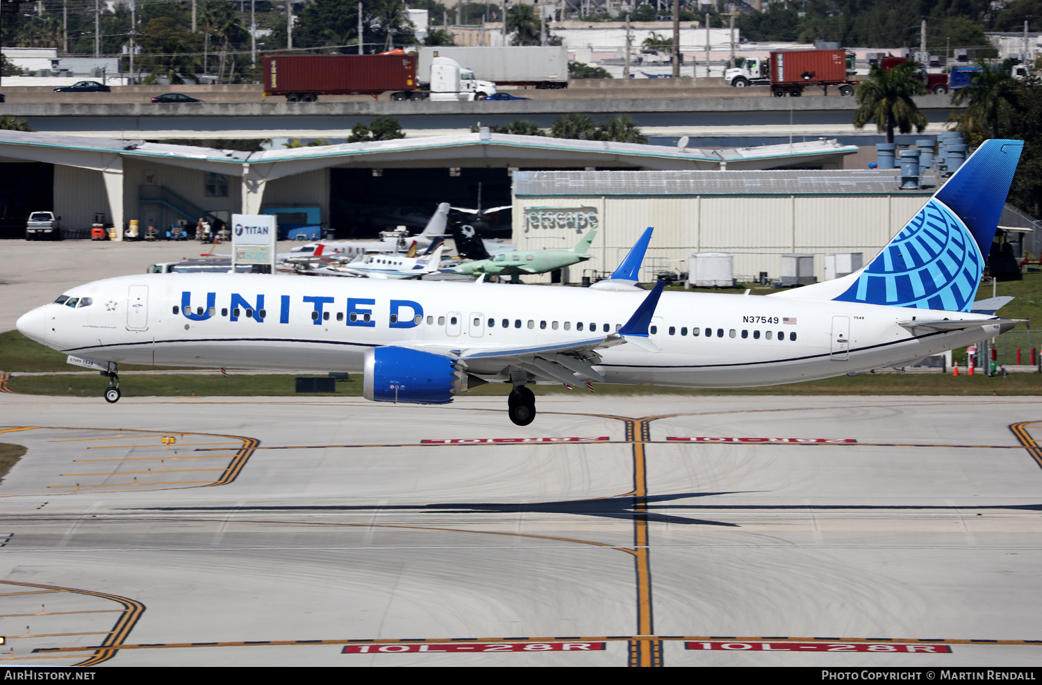 Aircraft Photo of N37549 | Boeing 737-9 Max 9 | United Airlines | AirHistory.net #662752
