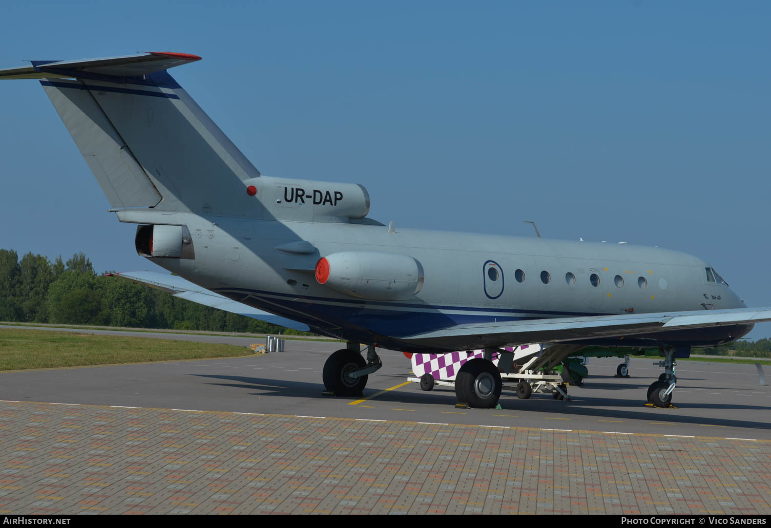 Aircraft Photo of UR-DAP | Yakovlev Yak-40 | AirHistory.net #662957