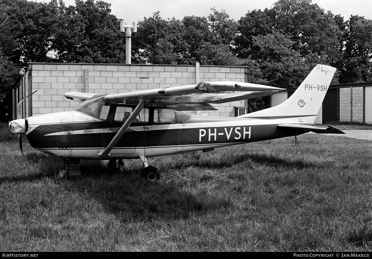 Aircraft Photo of PH-VSH | Cessna 182F Skylane | AirHistory.net #663022