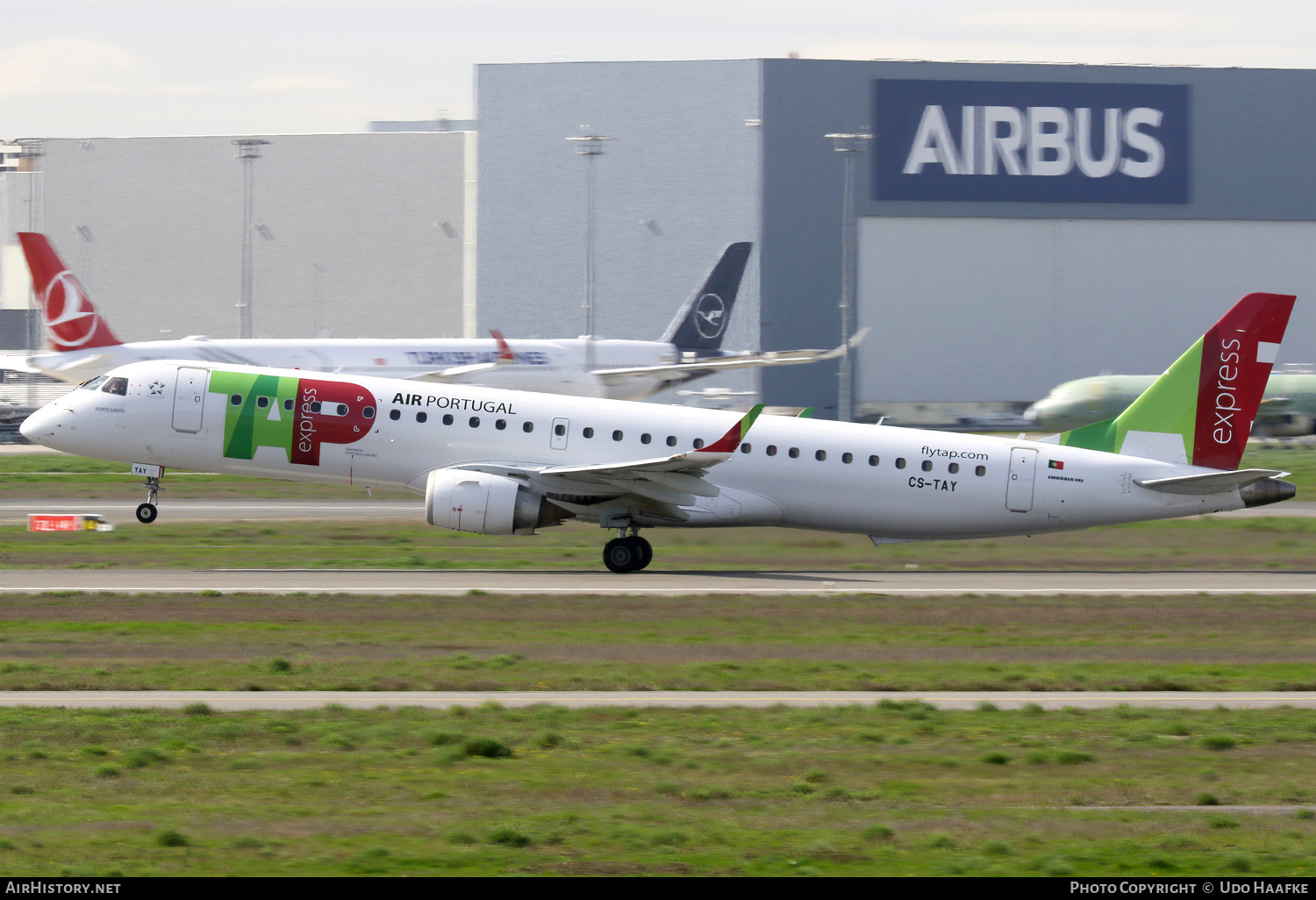 Aircraft Photo of CS-TAY | Embraer 195LR (ERJ-190-200LR) | TAP Air Portugal Express | AirHistory.net #663036