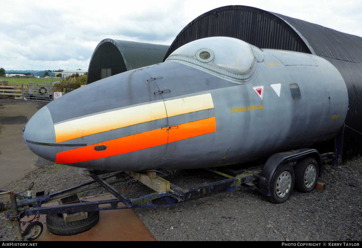 Aircraft Photo of WJ880 | English Electric Canberra T4 | UK - Air Force | AirHistory.net #663103