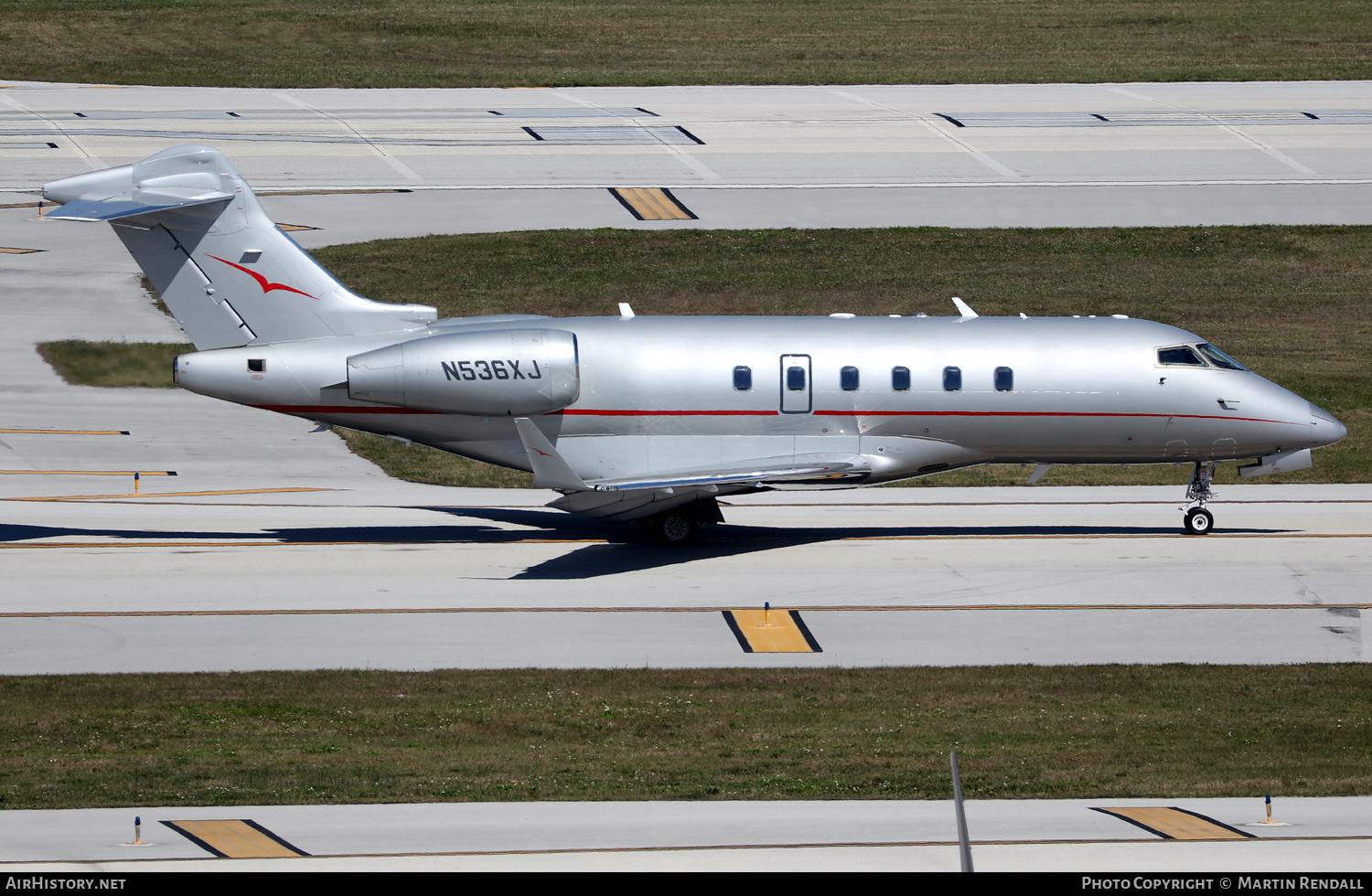 Aircraft Photo of N536XJ | Bombardier Challenger 300 (BD-100-1A10) | VistaJet | AirHistory.net #663150