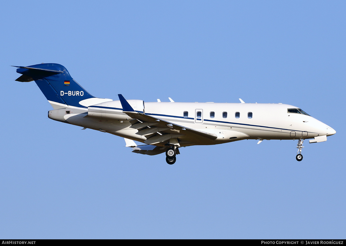 Aircraft Photo of D-BURO | Bombardier Challenger 300 (BD-100-1A10) | AirHistory.net #663156