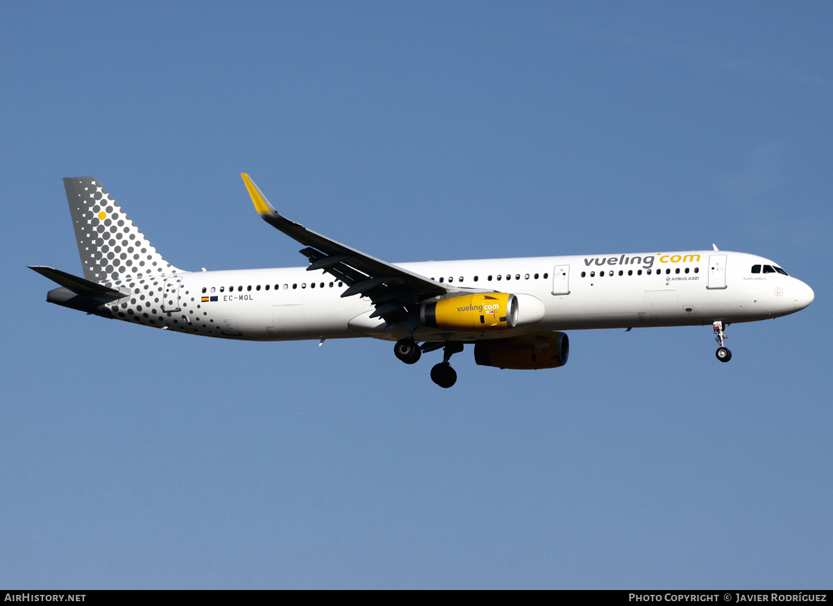 Aircraft Photo of EC-MQL | Airbus A321-231 | Vueling Airlines | AirHistory.net #663166