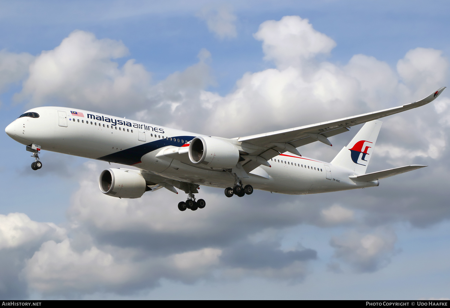 Aircraft Photo of 9M-MAE | Airbus A350-941 | Malaysia Airlines | AirHistory.net #663291