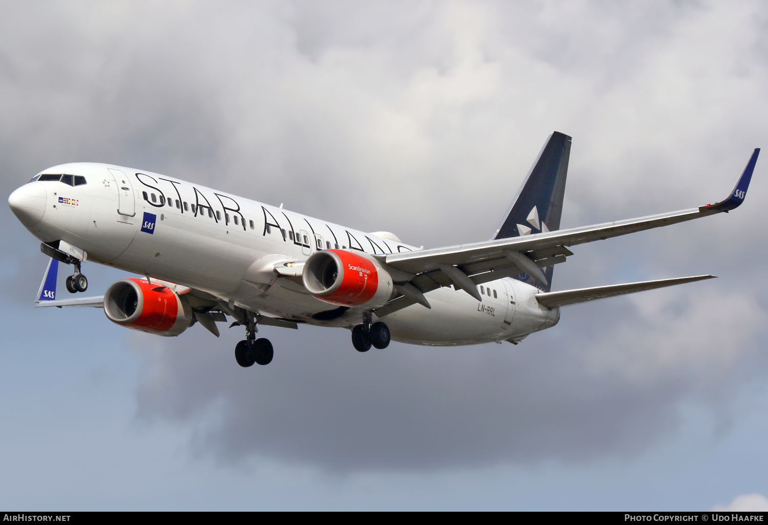 Aircraft Photo of LN-RRL | Boeing 737-883 | Scandinavian Airlines - SAS | AirHistory.net #663308