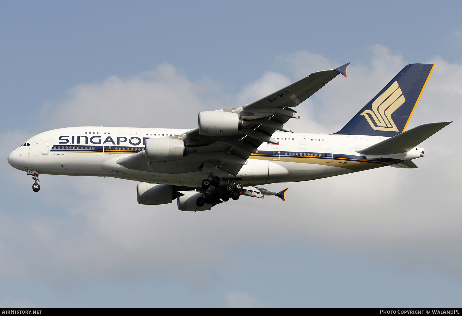 Aircraft Photo of 9V-SKU | Airbus A380-841 | Singapore Airlines | AirHistory.net #663357